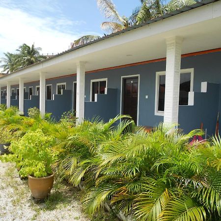 Perintis Motel Cenang Pantai Cenang  Exterior photo